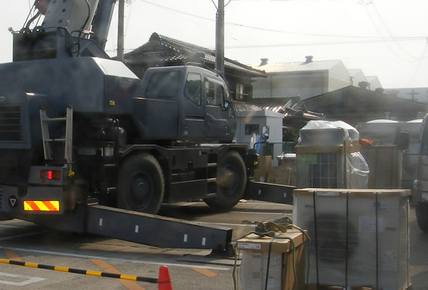 オフィス 室外機設置施工風景
